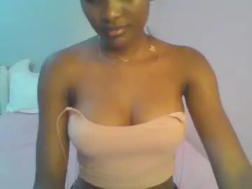 petiteediva from chaturbate