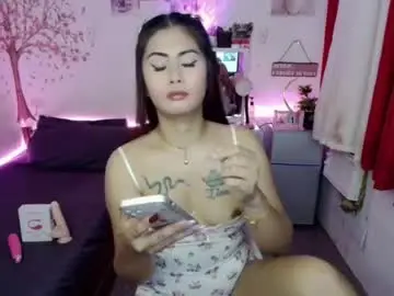 Chaturbate Live Sex Cam of ur_ultimatedreamgirlxoxo