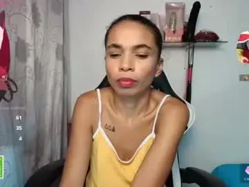 Chaturbate Live Sex Cam of samanthaa_queen
