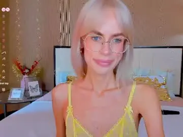 Chaturbate Watch Live Sex Cams of bellatip