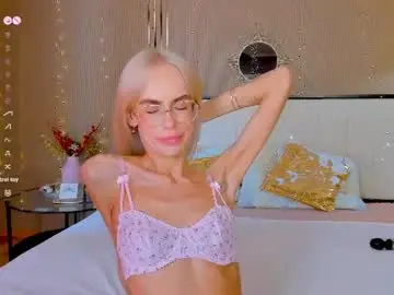 Chaturbate Watch Live Sex Cams of bellatip