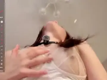 Chaturbate Free Live Porn of synne_glows