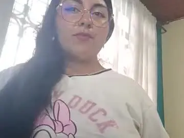 alejandraa_33 from chaturbate
