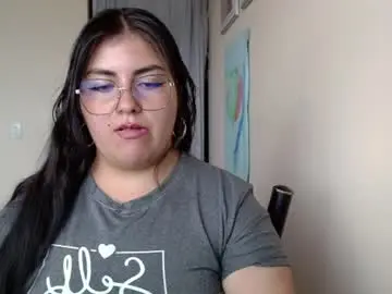 alejandraa_33 from chaturbate