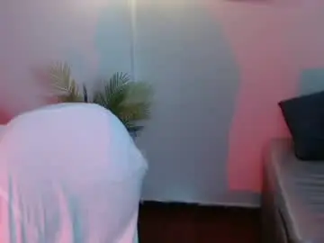 Chaturbate Live Sex Cam of evanss_lx
