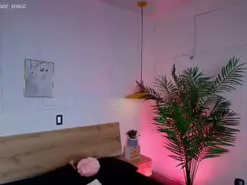 Chaturbate Live Sex Cam of mariee_rosee
