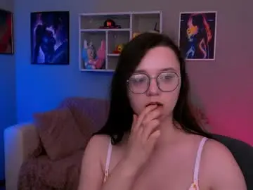 Chaturbate Adult Video Chat of nymiraa