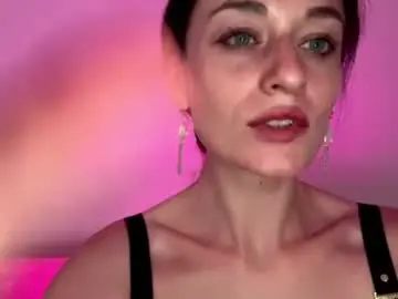 melaniekiss_ from chaturbate