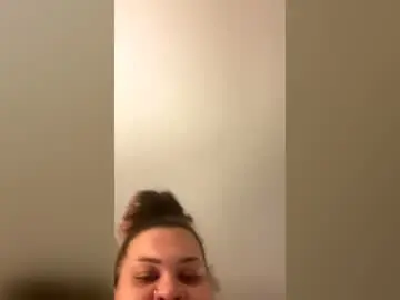 Chaturbate Best live sex cam show of kiarasimone123