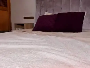 Chaturbate Watch Live Sex Cams of sky_caroline