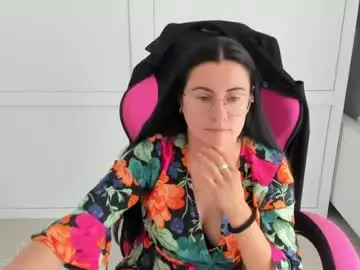 Chaturbate Adult Webcams of lucyycharm