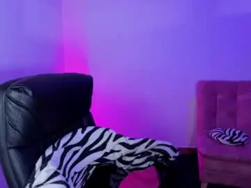 daysi_glow from chaturbate
