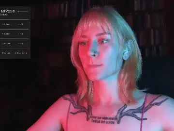 Chaturbate Watch Live Sex Cams of retromarie