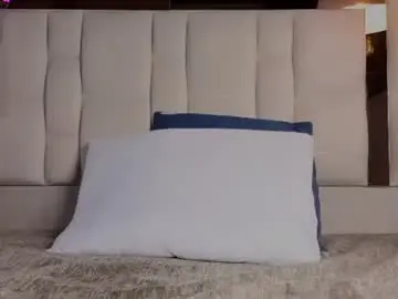 Chaturbate Live Sex Cam of aria_joness_