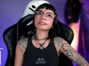 Chaturbate Free Porn Cam of ghostlydolll