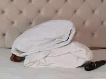 Chaturbate Live Sex Cam of emaa2_sm