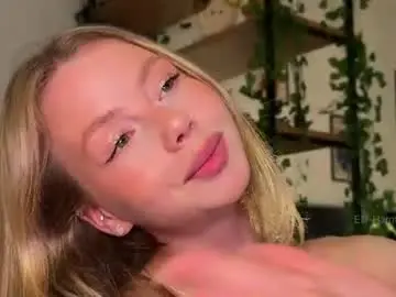 Chaturbate Sex Chat of elli_harmon