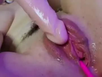 Chaturbate Watch Live Sex Cams of may_may_moon