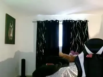 Chaturbate Live Sex Cam of krystalblakexxx