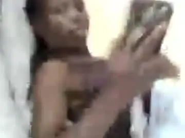Chaturbate Watch Live Sex Cams of pretty_petite_ebony