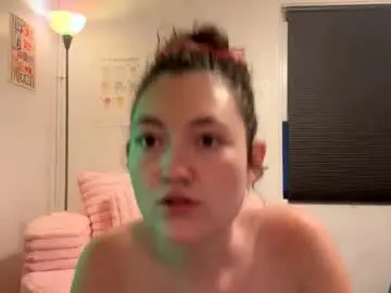 curliegirlee from chaturbate