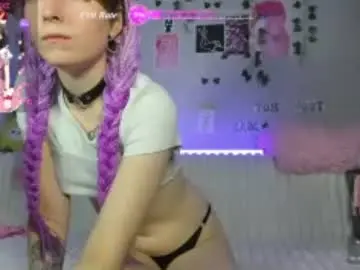 Chaturbate Free Porn Cam of elliefromthemoon