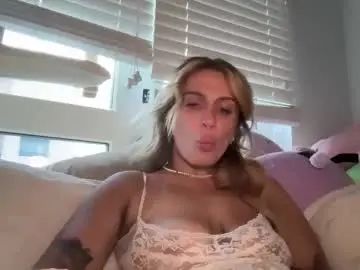 Chaturbate Live Porn of lolaa555