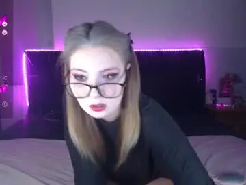 Chaturbate Watch Live Sex Cams of shysweetrish