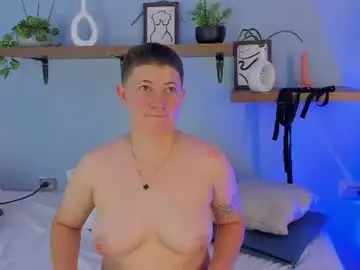 Chaturbate Live Sex Cam of deluca_vega