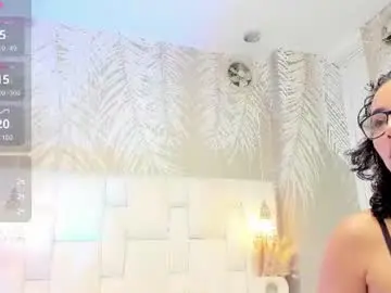 Chaturbate Live Sex Cam of sarah_sluty