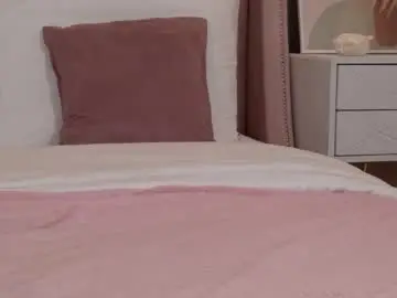 Chaturbate Free Porn Cam of milaleoneli