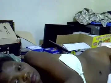 Chaturbate Live Sex Cam of sexy_aliyahh