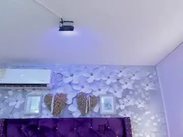 Chaturbate Free Live Porn of violeta_medina