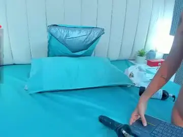 leela_ray from chaturbate
