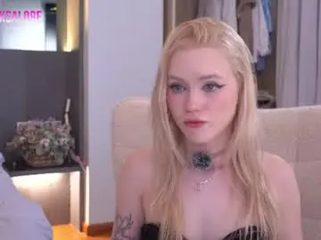 Chaturbate Live Sex Cam of sashalore