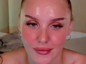 Chaturbate Sex Chat of lushcherry