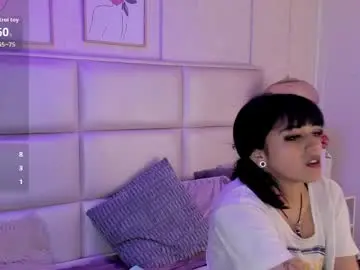 xara_u from chaturbate