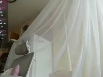 Chaturbate Watch Live Sex Cams of iris_crispy