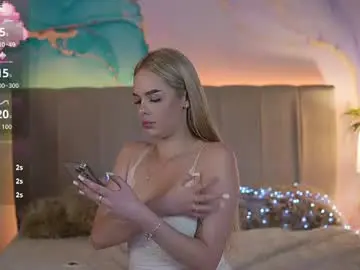 auroramoree from chaturbate