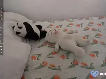 Chaturbate Free Porn Cam of cute_eyess