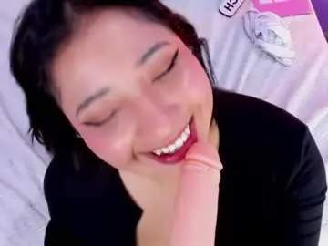 Chaturbate Best live sex cam show of emma_monserratt