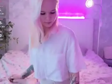 liya_jess from chaturbate