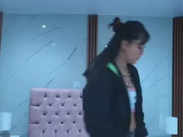 Chaturbate Sex Cam of jenniiferrodriguez