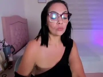 Chaturbate Free Live Porn of miapins