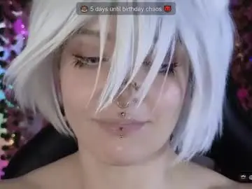 mao_me_meow from chaturbate