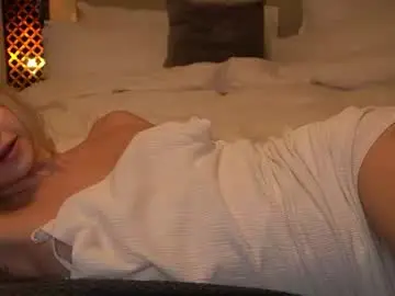 Chaturbate Best live sex cam show of mermaids_