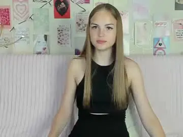 Chaturbate Live Sex Cam of little_radiant_sun
