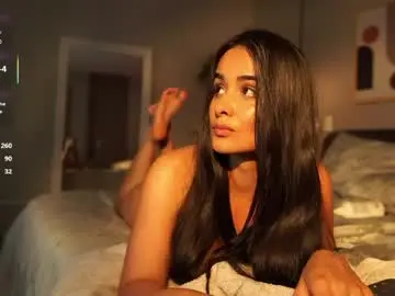 Chaturbate Live Sex Cam of abigail_adamss_