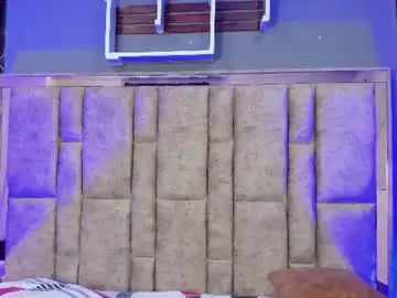 Chaturbate Live Sex of nala_cuty