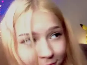 kiss_me_kim from chaturbate